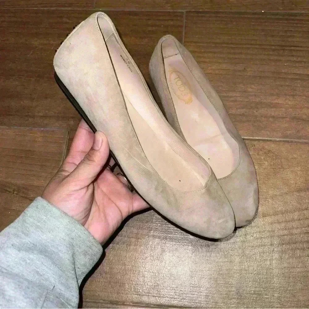 Tod's Beige Flats Womens Sz 36